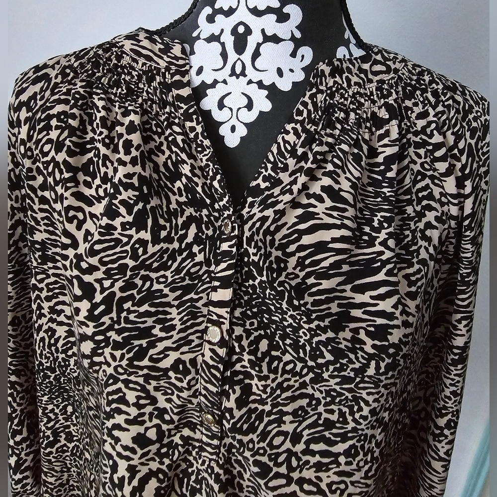 Dana Buchman Animal Print Blouse Size M - Picture 5 of 12